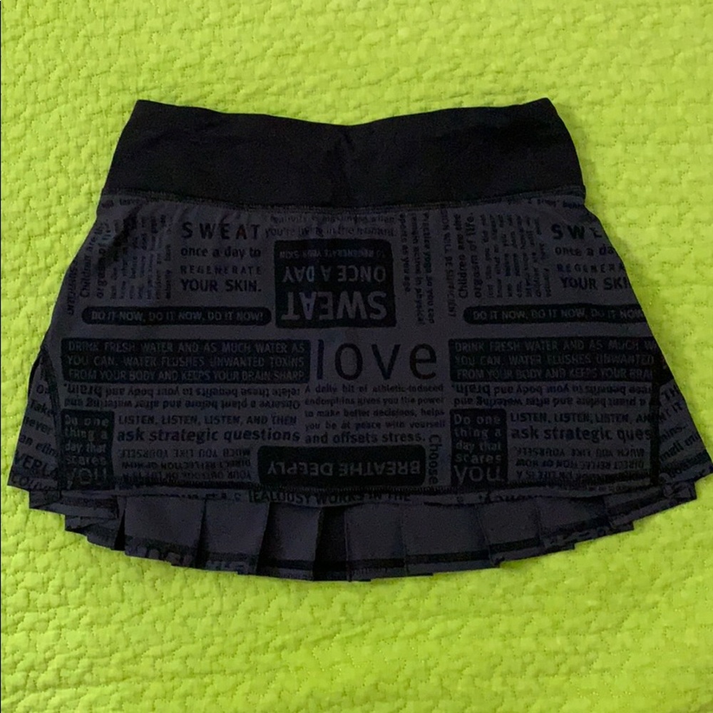 Lululemon pace skirt size 2